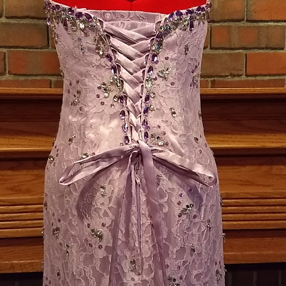 NWOT M Mori Lee lilac lace strapless corset gown - Picture 6 of 7